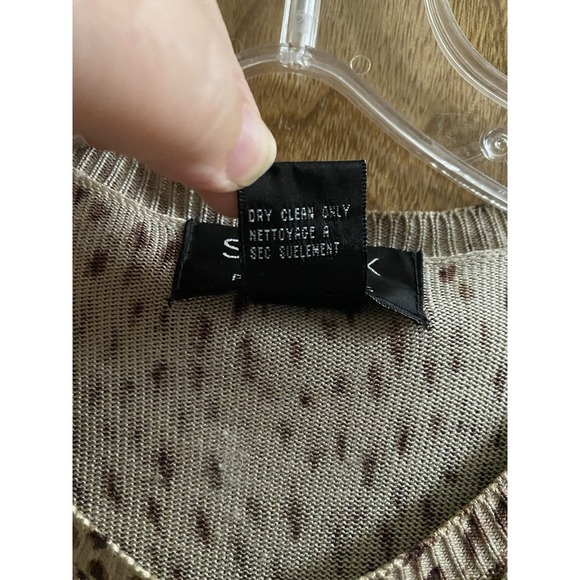 SILX 100% Silk Women's Leopard Print Stretch Blouse Size M Petite Short Sleeve - Picture 3 of 11